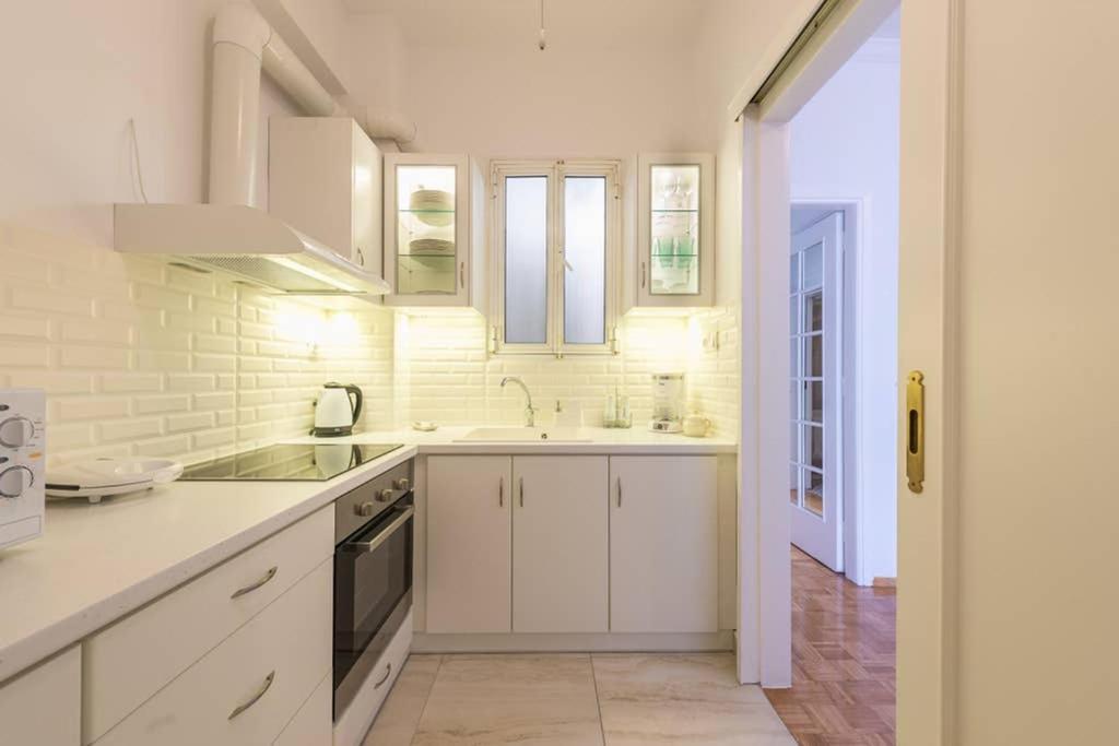 New! Bright & Remodeled 1Bed Apt 2Min Walk To Acropolis Atenas Exterior foto