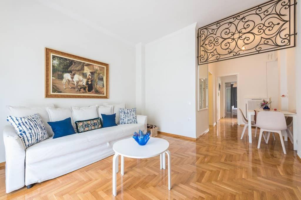 New! Bright & Remodeled 1Bed Apt 2Min Walk To Acropolis Atenas Exterior foto
