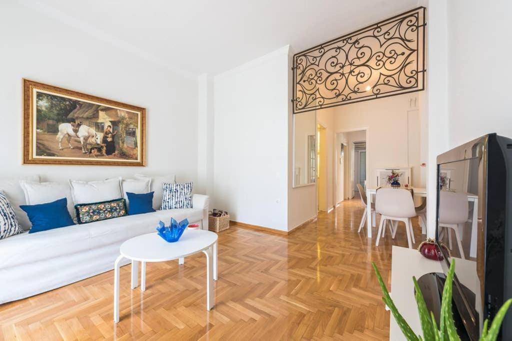 New! Bright & Remodeled 1Bed Apt 2Min Walk To Acropolis Atenas Exterior foto